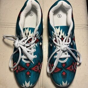 European shoes no any make or letter very but very comfortable and colorful .